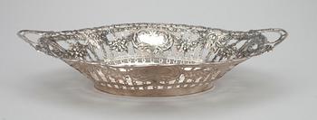 SKÅL, silver, Koivula, Joensuu 1962. Vikt ca 426 g.