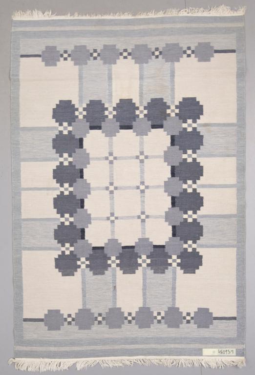 MATTA, rölakan. 242 x 166 cm.