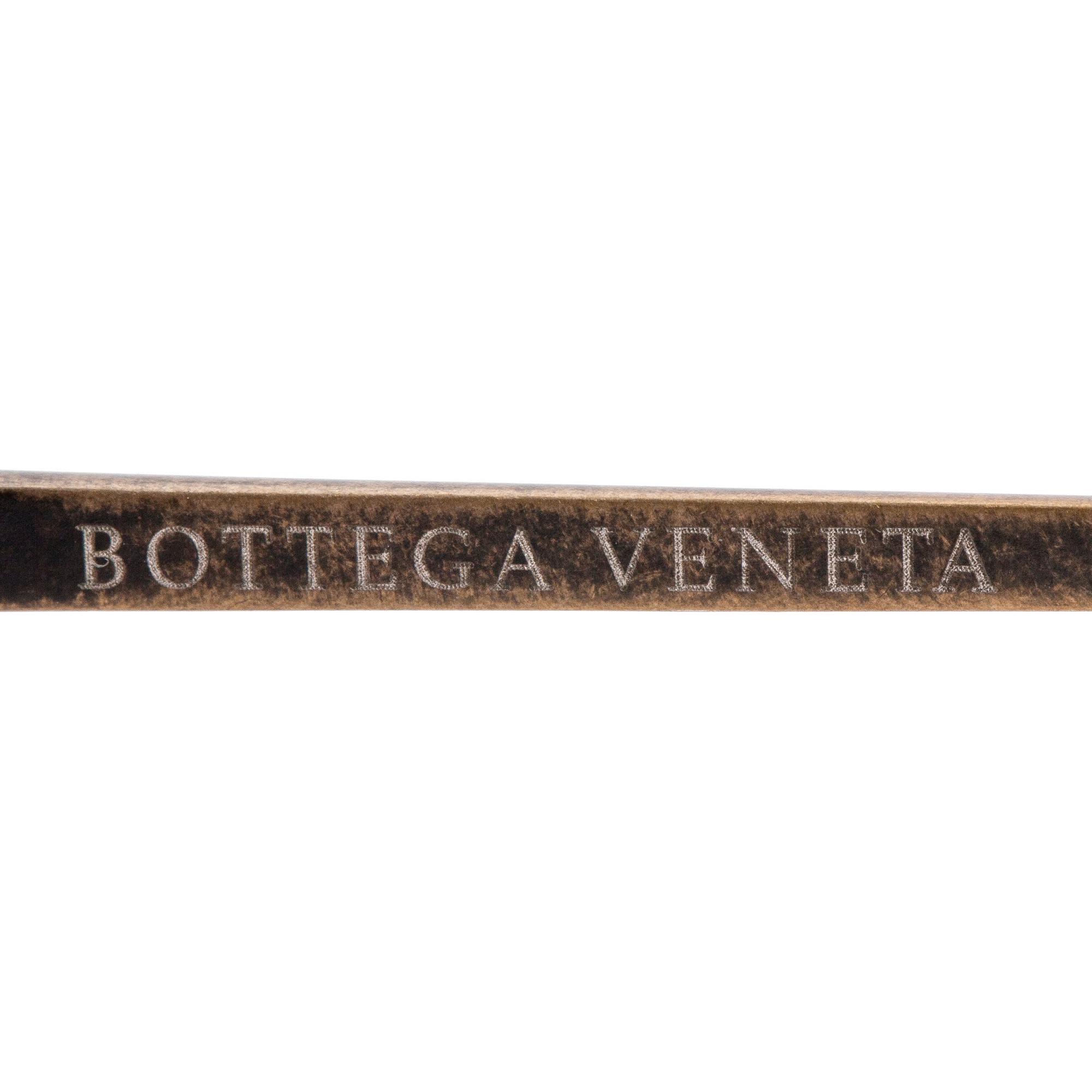 BOTTEGA VENETA, ett par solglasögon.
