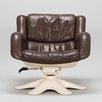 Yrjö Kukkapuro, a 1970s lounge chair model 418, Haimi.