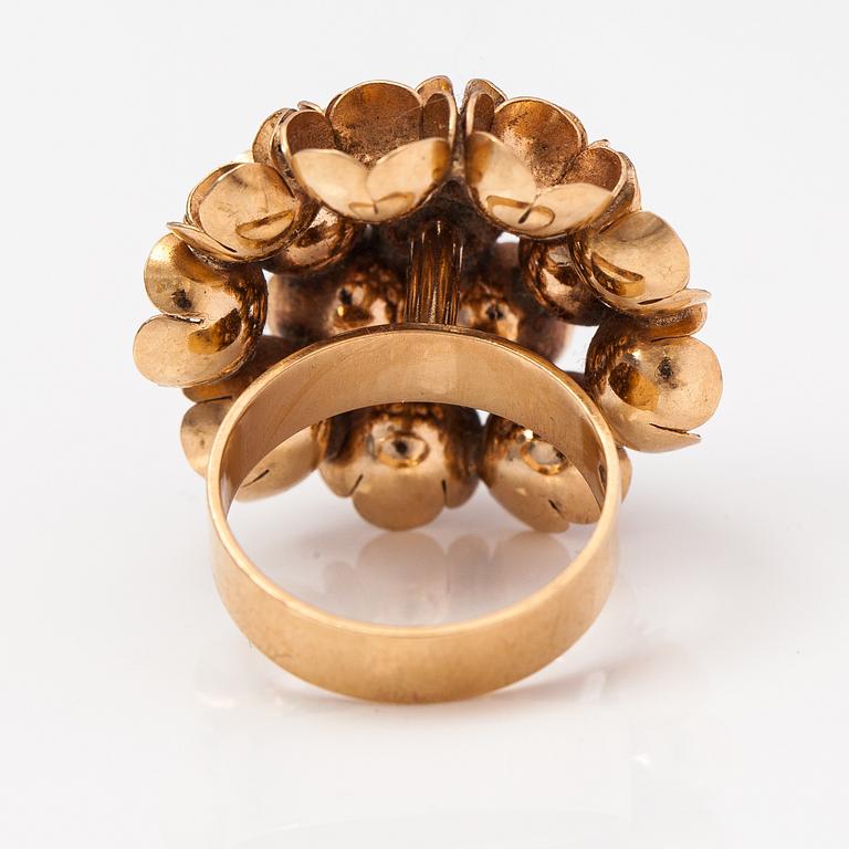 Liisa Vitali, "Kevät", a 14K gold ring. Westerback, Helsinki 1973.