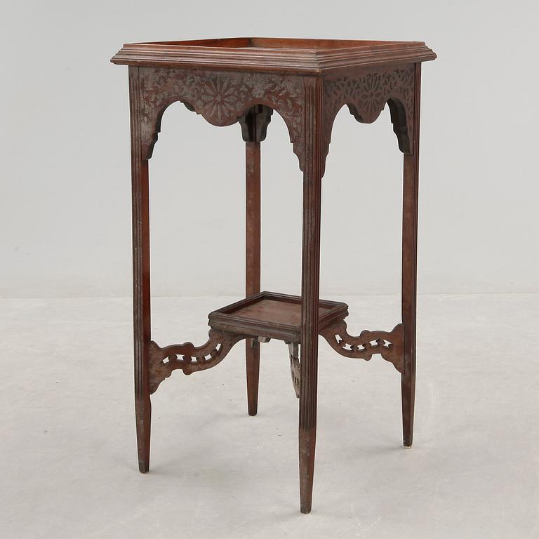 LAMPBORD, Jugend, 1900-talets början.