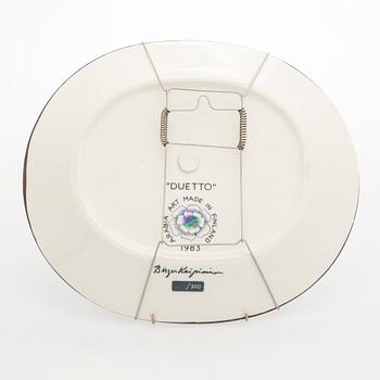 Birger Kaipiainen, A 'Duetto' Ceramic plate by Birger Kaipiainen for Arabia Art in 1983, signed and numbered 202/300.