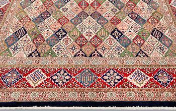 Carpet, Saruk, 363 x 268 cm.