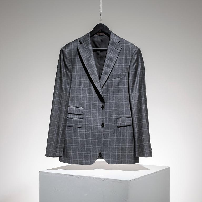 KOSTYM, Rose & Borne, storlek 52.