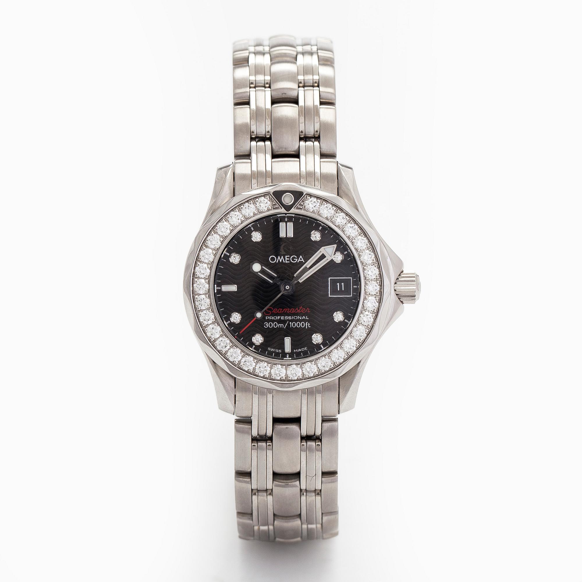 Omega, Seamaster, Diver 300M, rannekello, 28 mm.