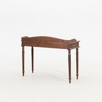 Sideboard 1900-talets senare del.