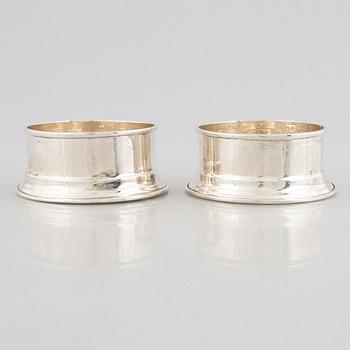 Coasters, ett par, sterlingsilver, 1900-tal.