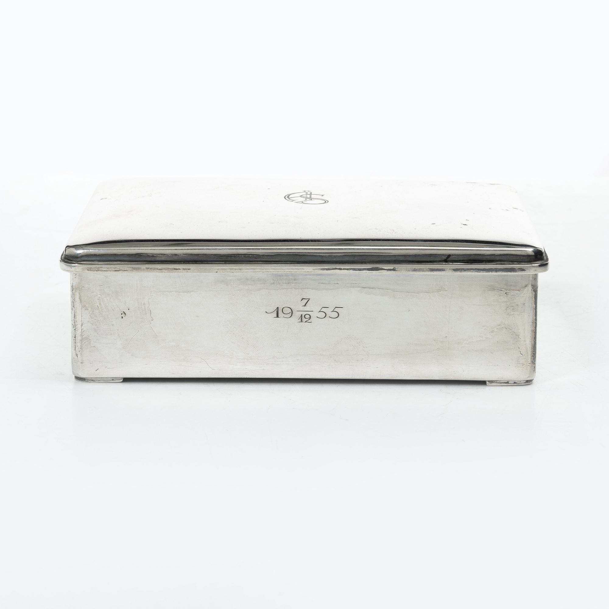 C.G. Hallberg, Tobaksskrin, silver, Stockholm 1954.