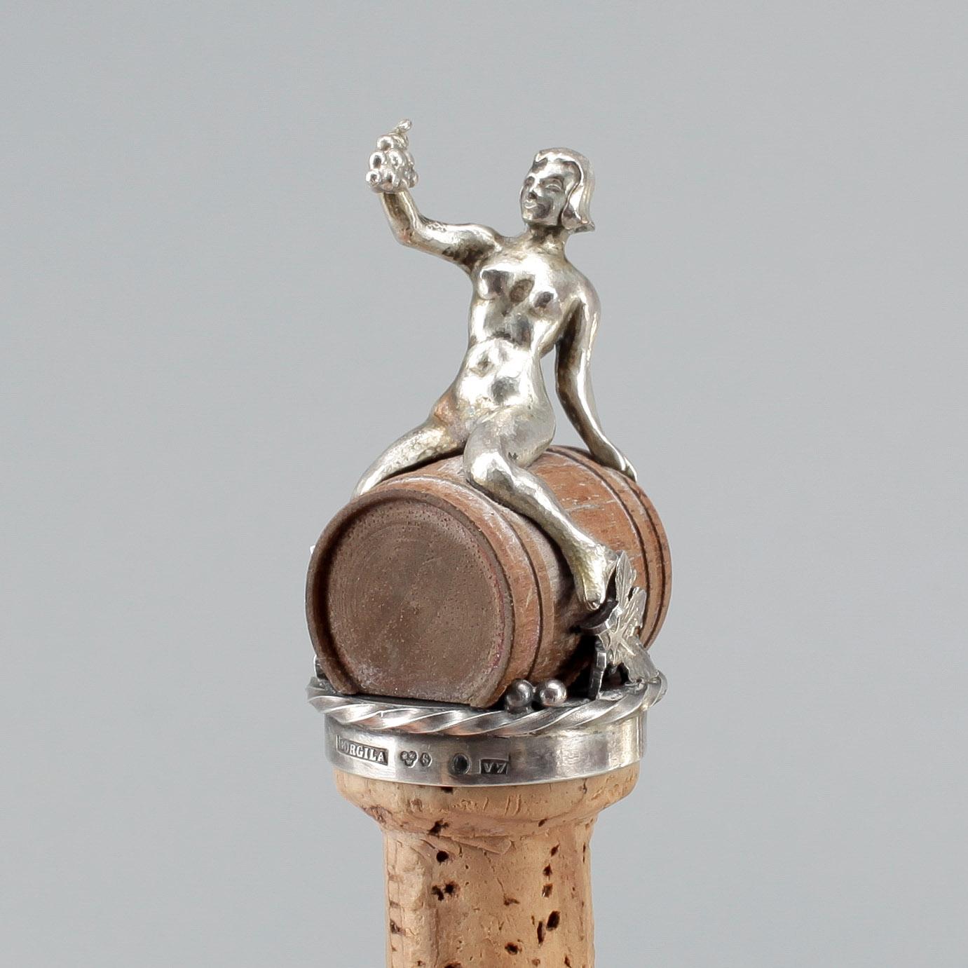 SKÅLFAT och VINKORK, silver, importstämplat 1920 respektive  Borgila, 1923. Total vikt 220 g. COASTER, nysilver.