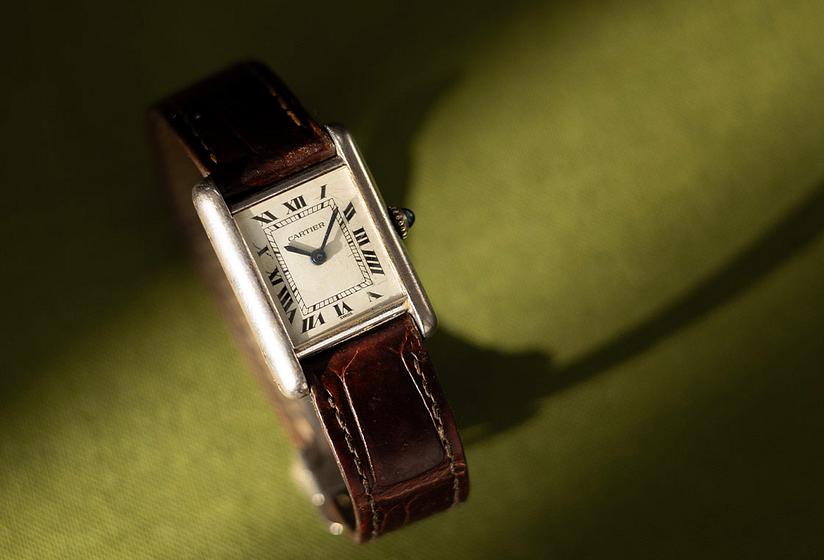 Curated Timepieces – October F801
