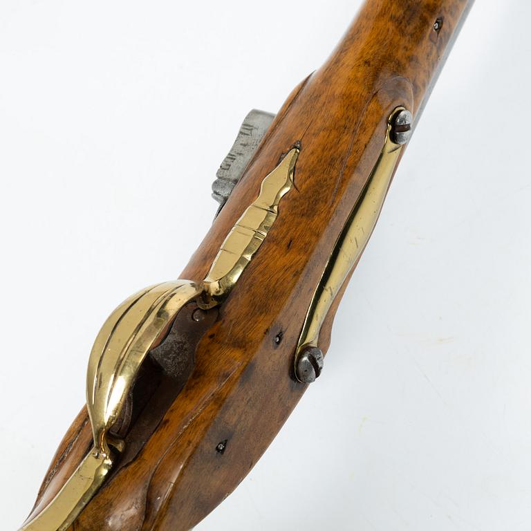 Flintlåspistol, svensk, Låset märkt Örebro.