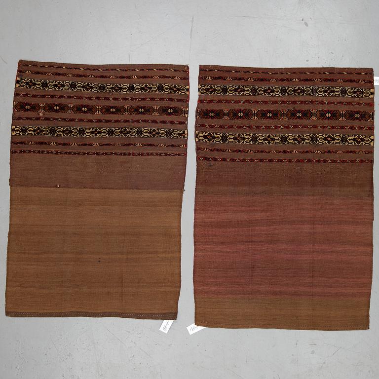 A pair of Turkmen chuvals, circa 154 x 103,5 and 150 x 102,5 cm.