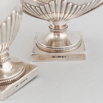 Kaffeservis, 3 delar, silver, gustaviansk stil, Suomen Kultasepät Oy, Åbo, Finland 1917.