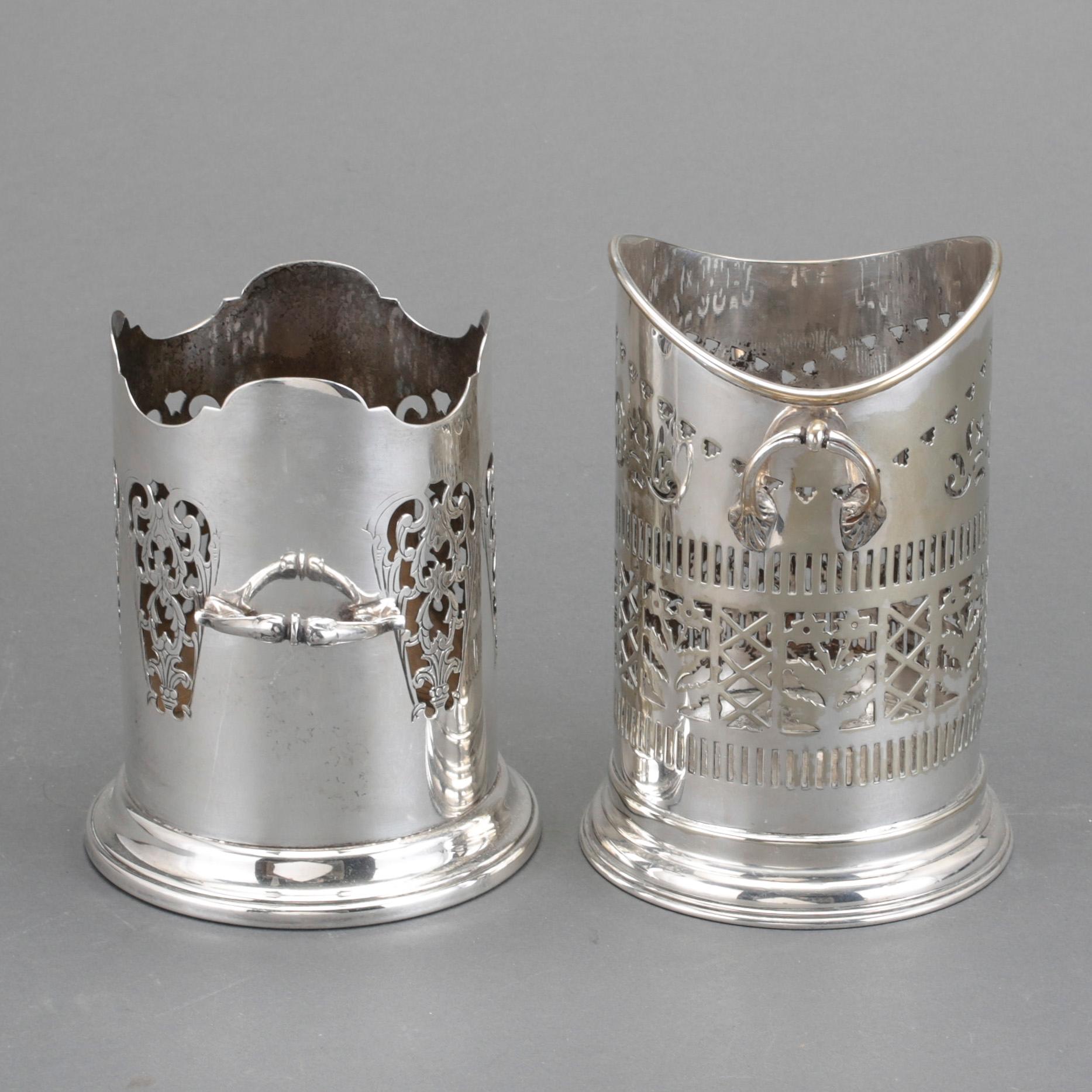 COASTERS/FLASKSTÄLL, 2 st, nysilver, England, 1900-tal.