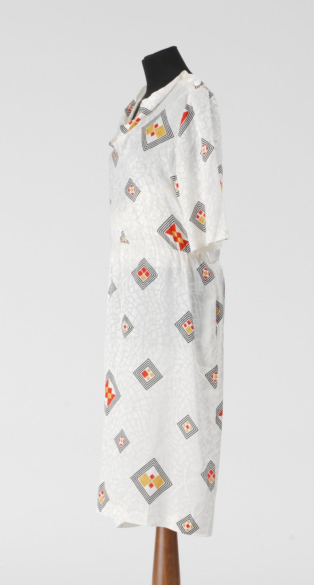 KLÄNNING, Elsa Schiaparelli.