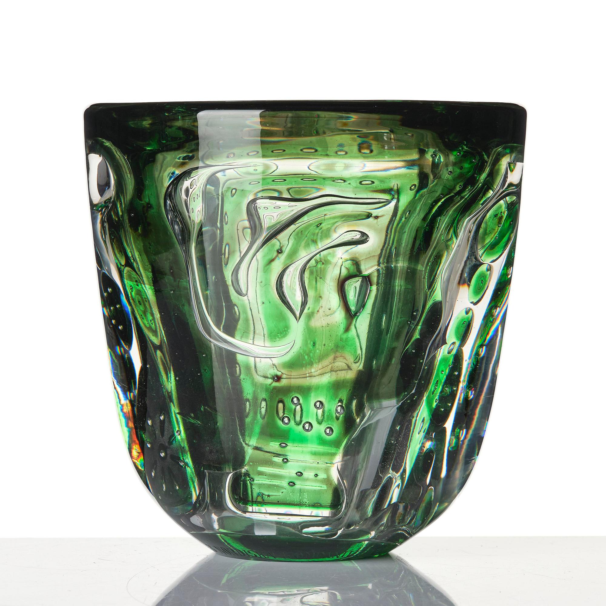 Edvin Öhrström, a "Flickan och duvan" (The Girl and the Dove) ariel glass vase, Orrefors 1944, no 281.