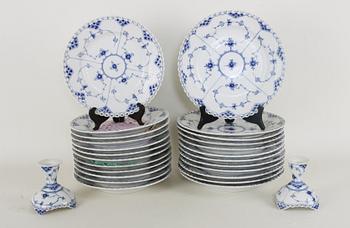 SERVIS, 52 delar. "Musselmalet" Royal Copenhagen.