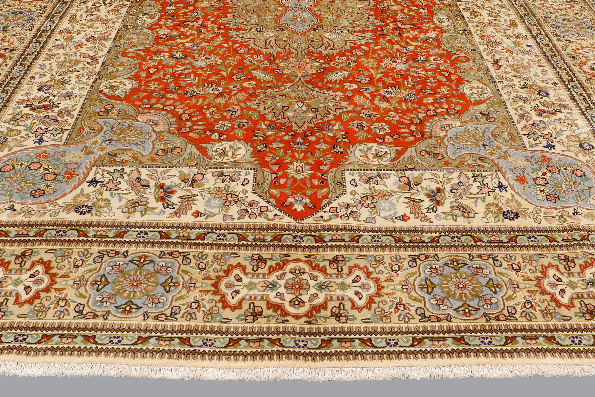 Carpet, Tabriz so-called Tabatabai, 407 x 308 cm.