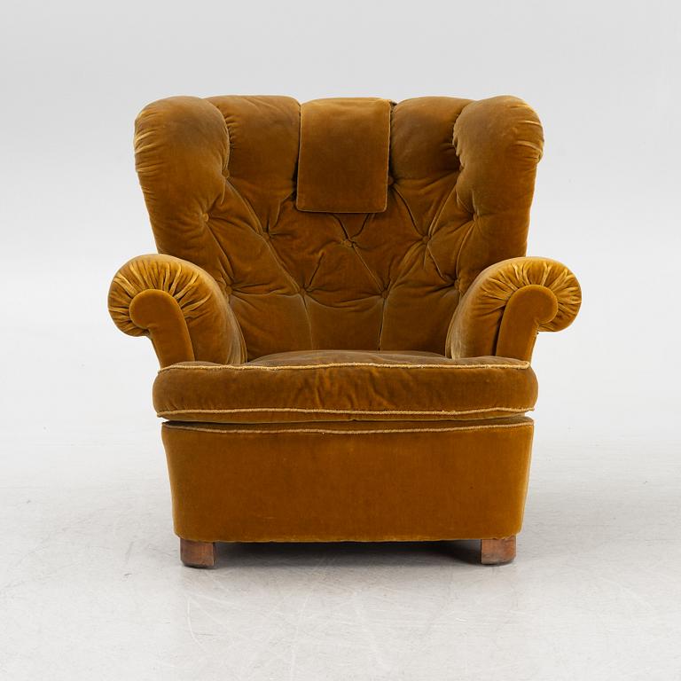 A generous Scandinavian Modern armchair, 1930's/40's.