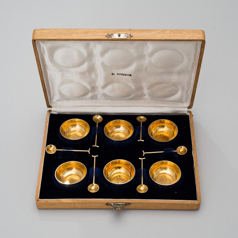 SUOLAKOT JA LUSIKAT, 6 kpl, hopeaa, Hjalmar Fagerroos, Helsinki 1905. Kokonaispaino 144 g.