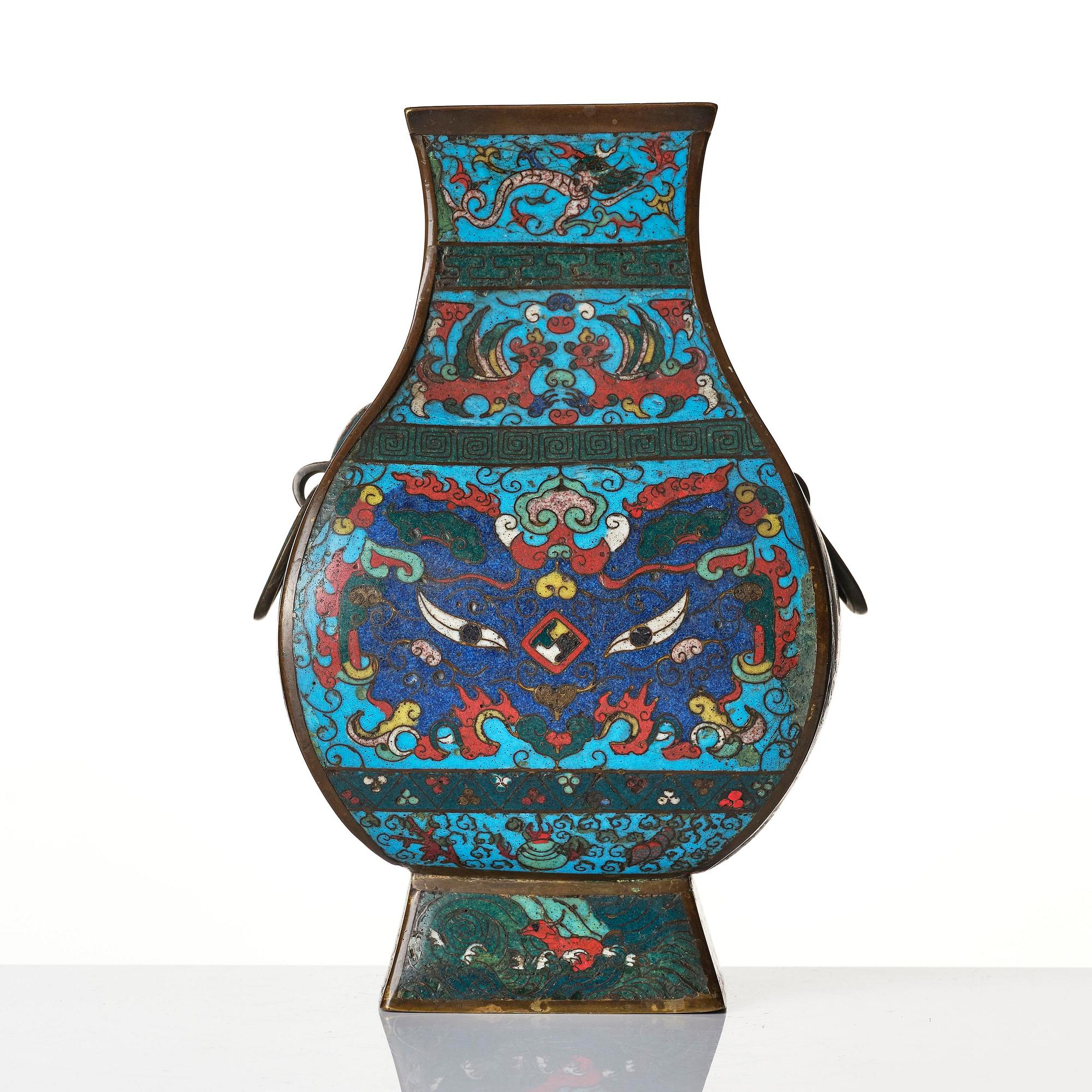 Vas, Fanghu, cloisonne. Sen Mingdynasti (1368-1644).