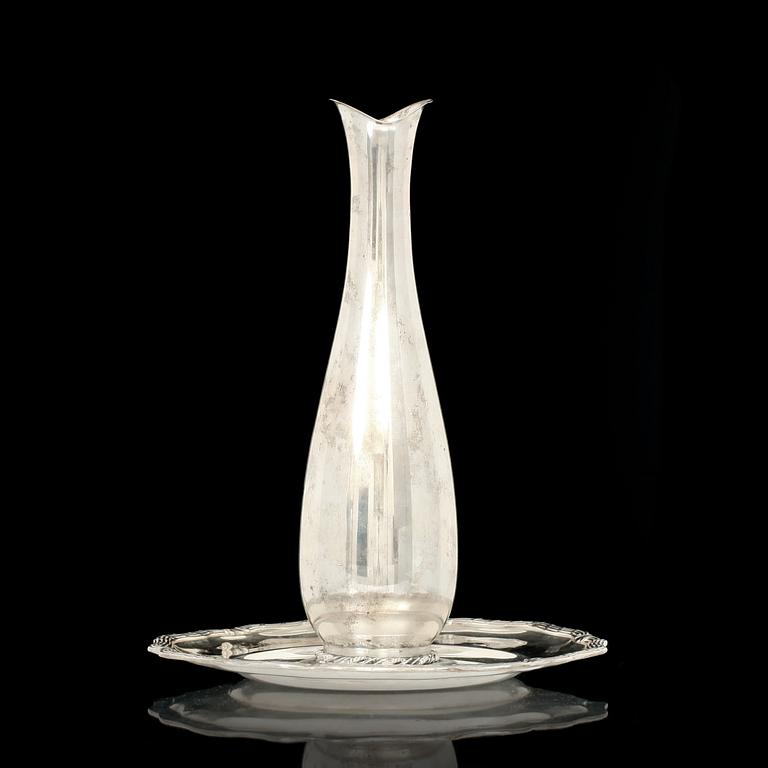 VAS och FAT, silver, MGAB, Uppsala 1952 resp B Erlandsson, Kristianstad 1909.
