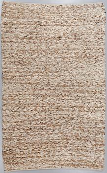 MATTA, modern tillverkning, 285 x 205 cm.