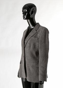 KAVAJ, Armani.