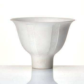 Wilhelm Kåge, a 'Cintra' bone china vase and bowl, Gustavsberg and Gustavsberg Studio, Sweden 1930s-1940s.