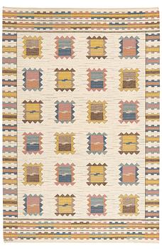 252. Märta Måås-Fjetterström, a carpet, "Ljusa plador", flat weave, ca 307,5 x 209 cm, signed AB MMF.
