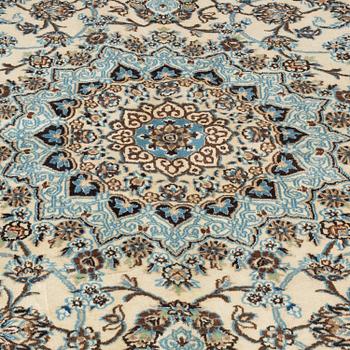 A CARPET, Nain, part silk, sk 9 LAA ca 392 x 296 cm.
