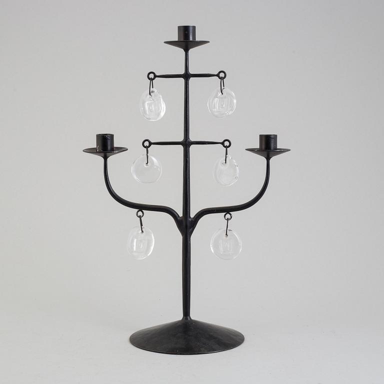 ERIK HÖGLUND, ljusstake, järn med glasmedaljonger, Boda Smide.