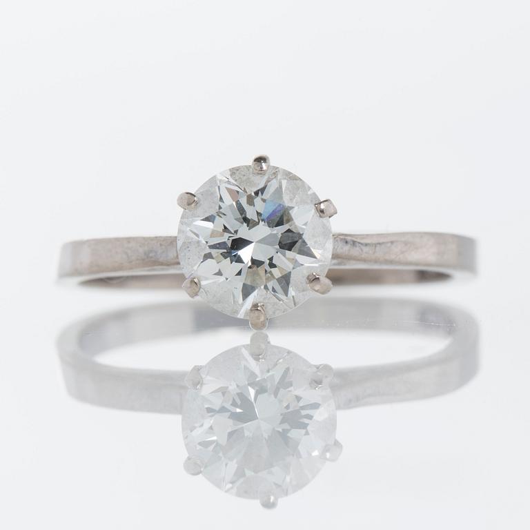 RING, 18K vitguld med briljantslipad diamant 1.21 ct.