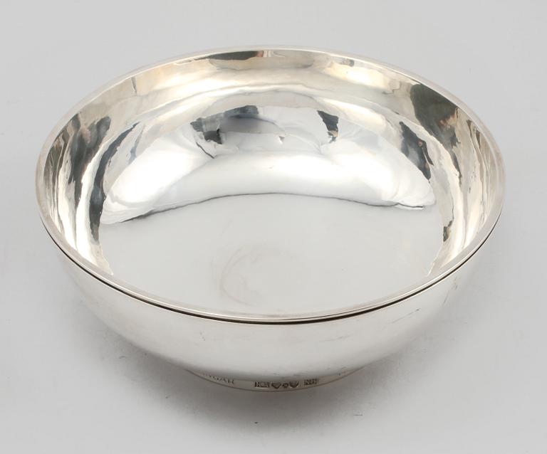 SKÅL, silver, Knut Arvid Danielsson, Stockholm, 1939. Vikt 733 g.
