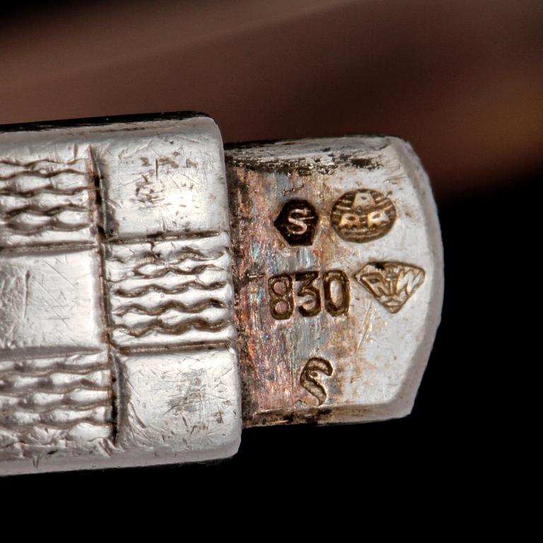 ARMLÄNK, silver importstämplat, omkring 1900-talets mitt. Vikt  14 g.