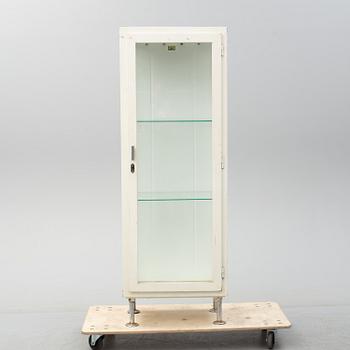 A mid 20th century display cabinet.