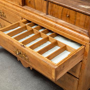 SKÅP, svensk rokoko, 1700-talets andra hälft.