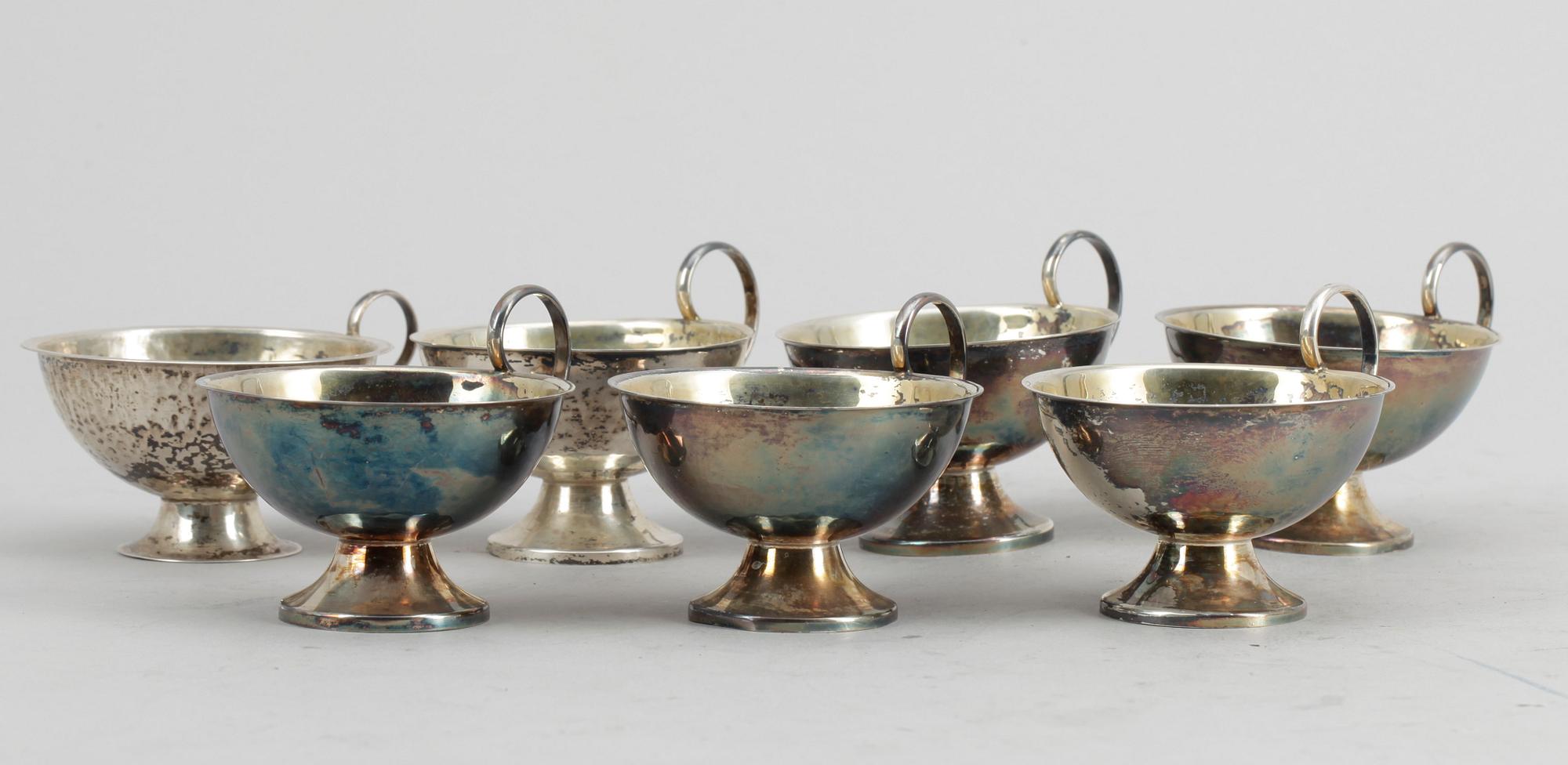 PUNCHKOPPAR, 7 st, bla K & E Carlson, Göteborg, 1900-talets första hälft. Vikt ca 217 gram.