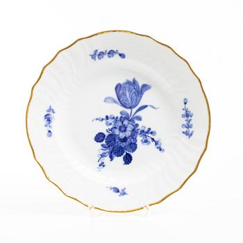 Royal Copenhagen, A 'Blue Flower' 31-piece dinner service, Denmark.