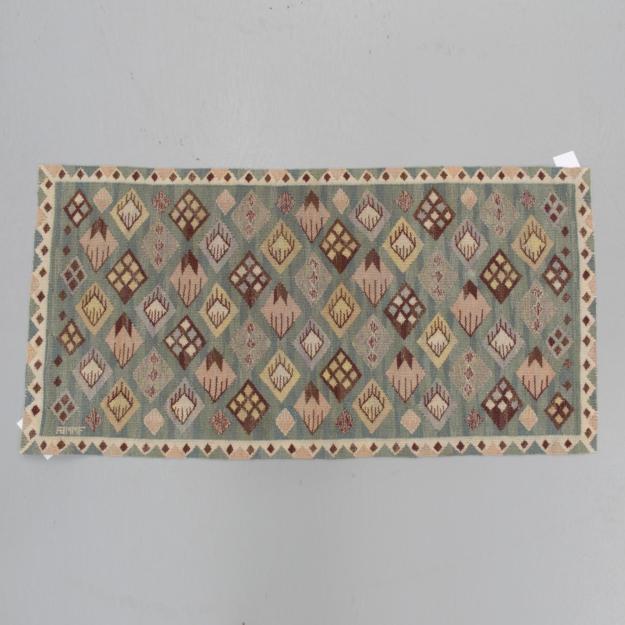 VÄVNAD. "Knoppen". Gobelängteknik. 112 x 59 cm. Signerad AB MMF (AB Märta Måås-Fjetterström).