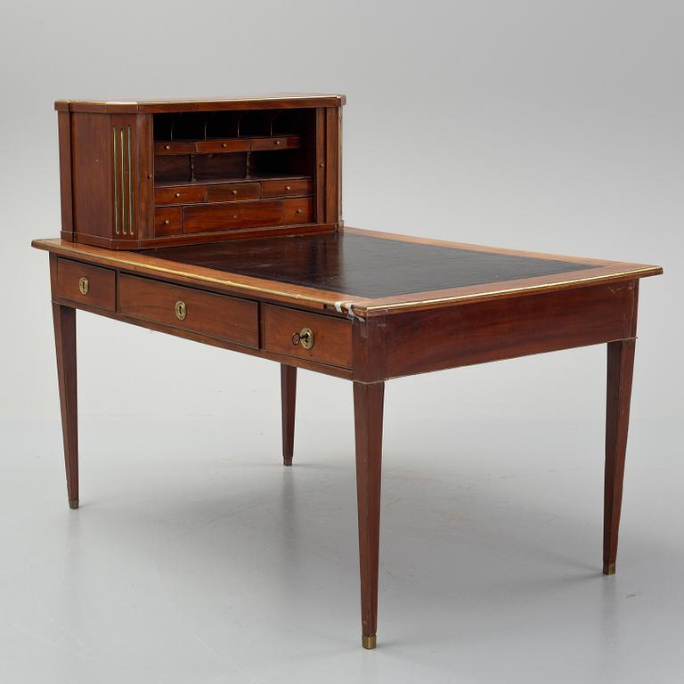 A late 18th century writing desk.