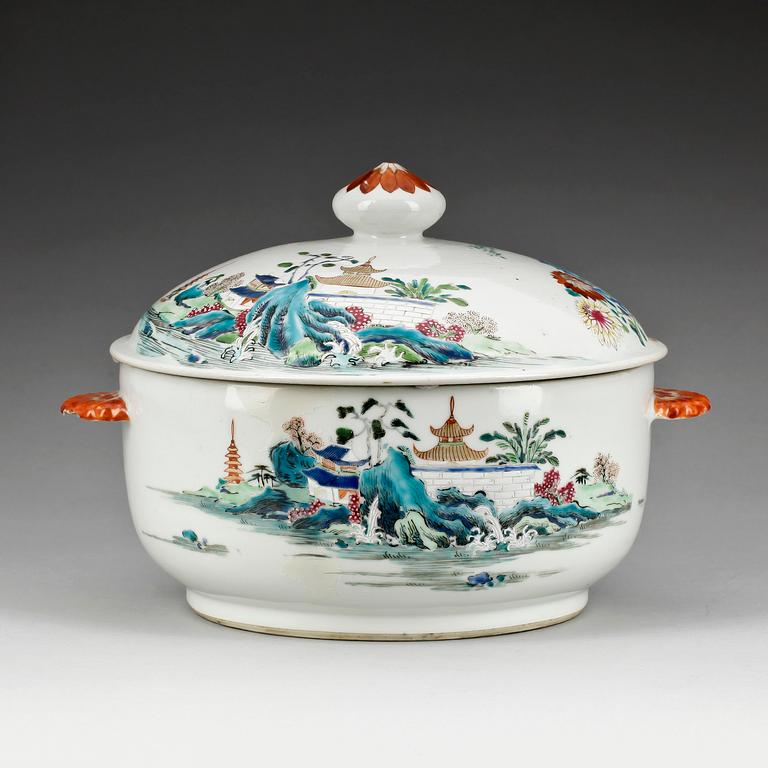 TERRIN, porslin, Kina, 1800-tal.