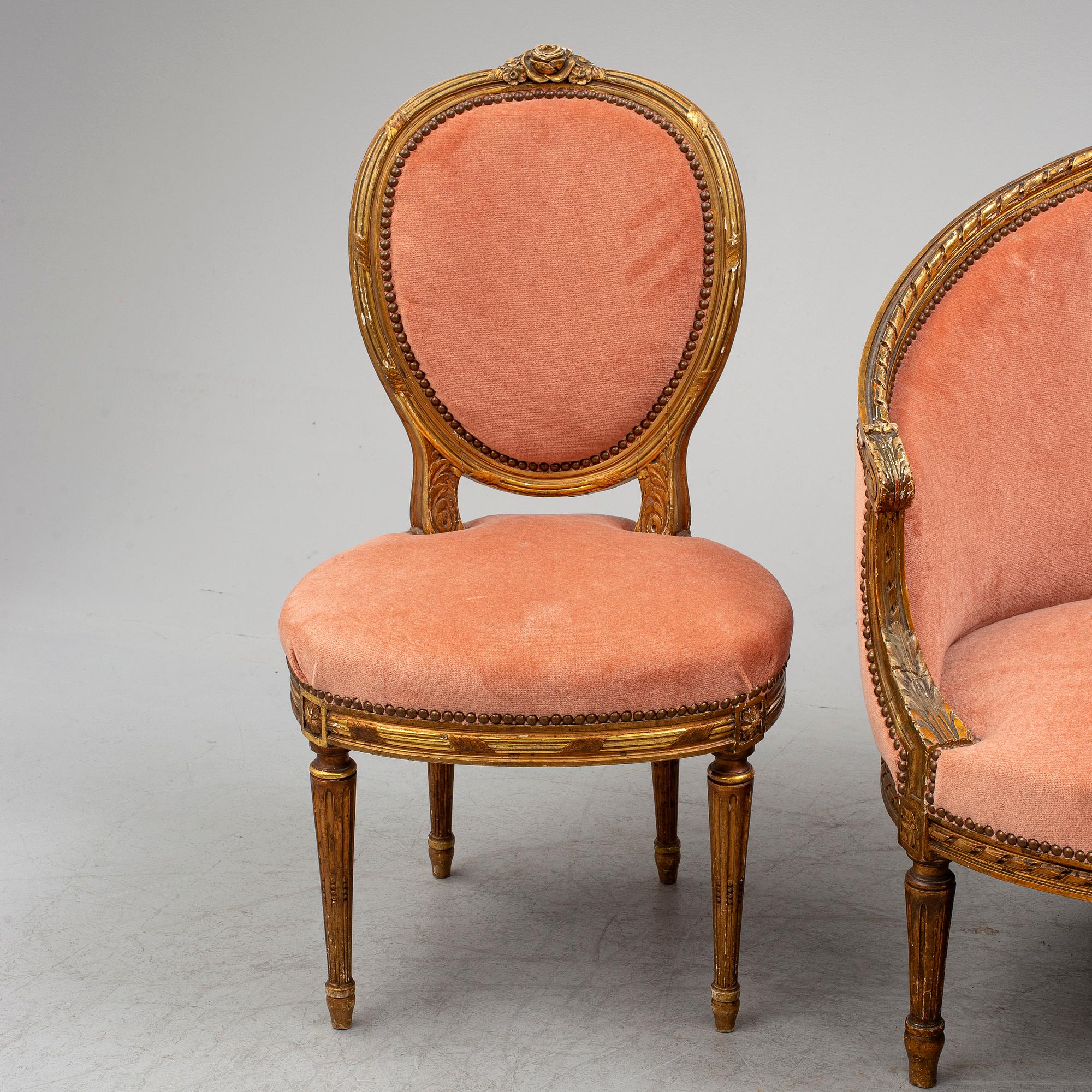 A sofa and a pair of chairs, Louis XVI-style, late 19th century.