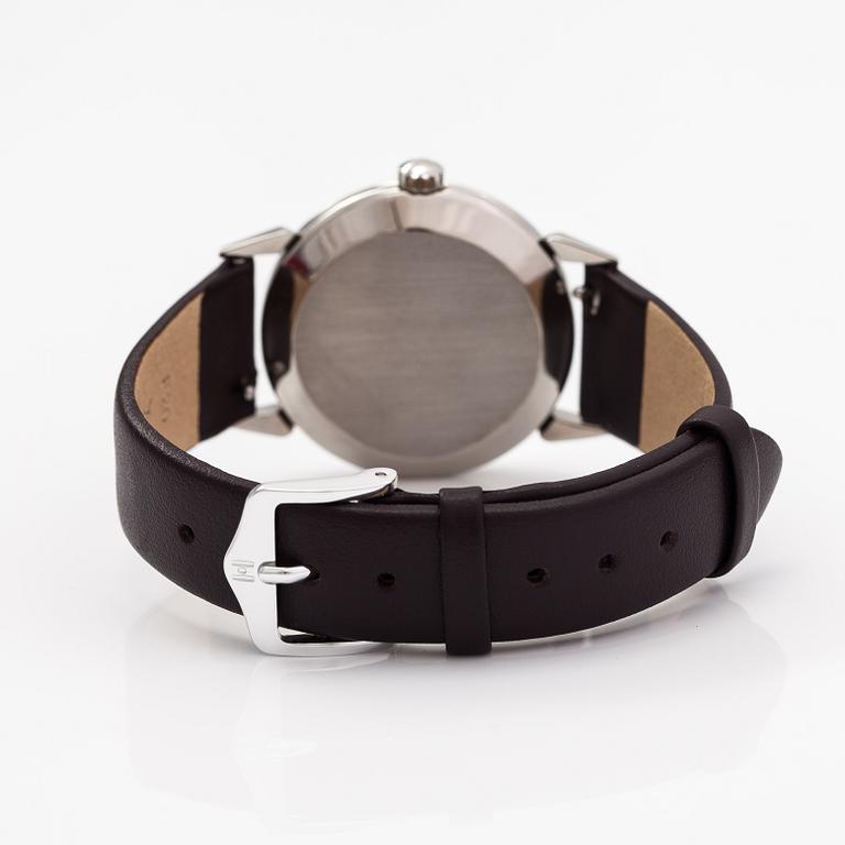 Omega, Bumper, wristwatch, 32 mm.