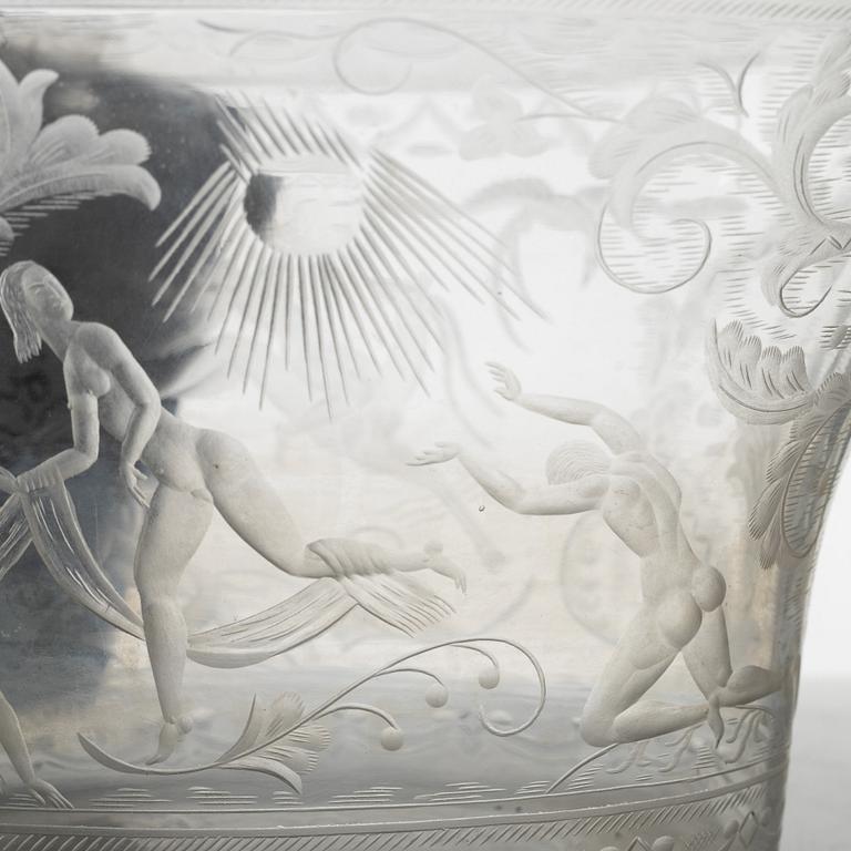 Simon Gate, an engraved glass bowl with plate, Orrefors 1925, model 128.