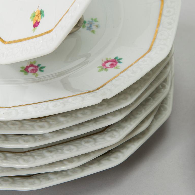 A 36-piece porcelain service 'MAria', Rosenthal Germany.