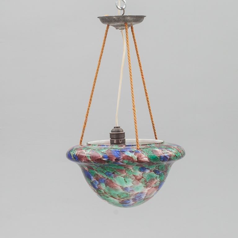 TAKAMPEL, glas, 1900-talets första hälft.