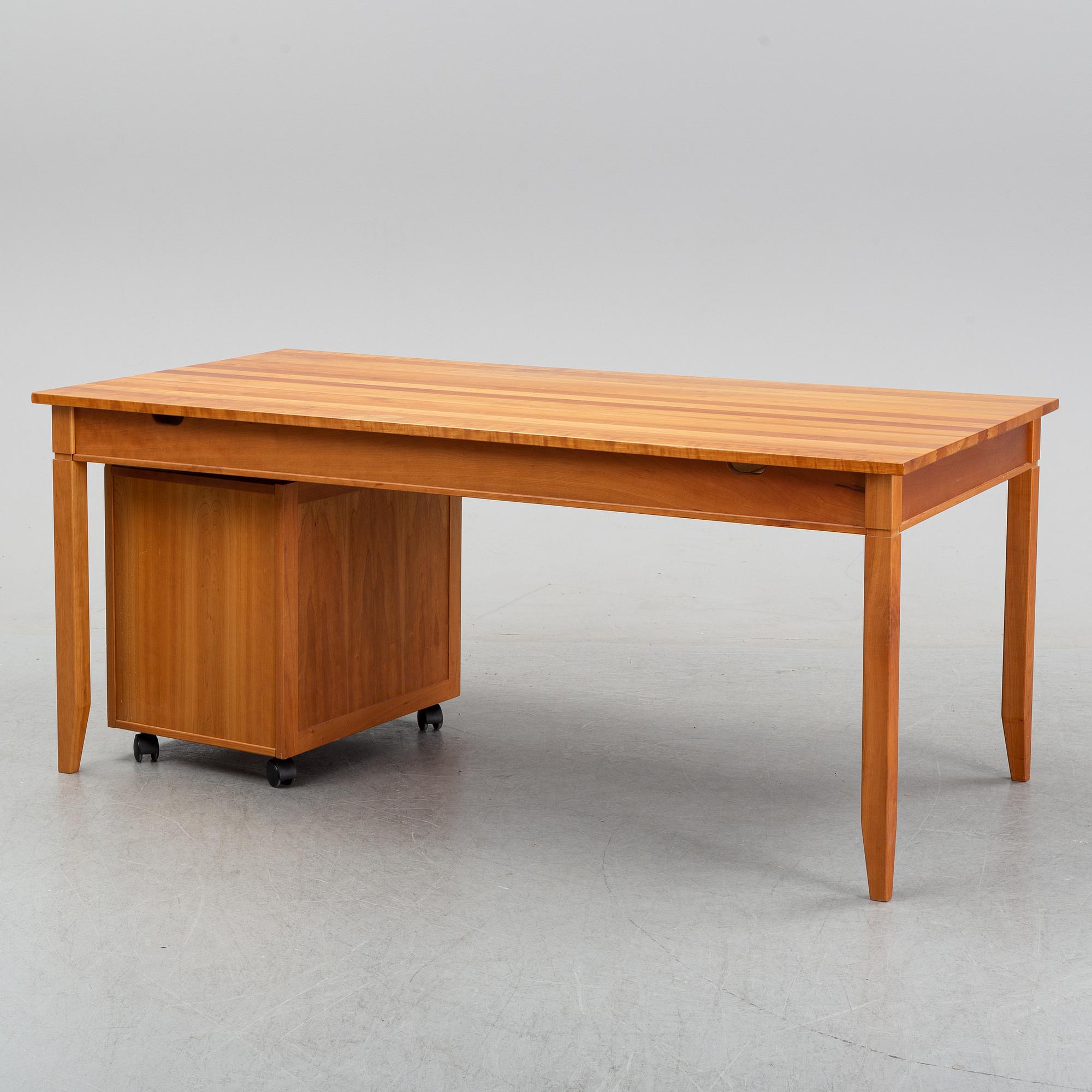 Nissen & Gehl, skrivbord, Naver collection, 2000-tal.