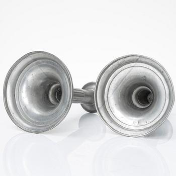 Ljusstakar, 2 par, tenn, bl.a. Israel Berglund, Malmö, 1800-tal.